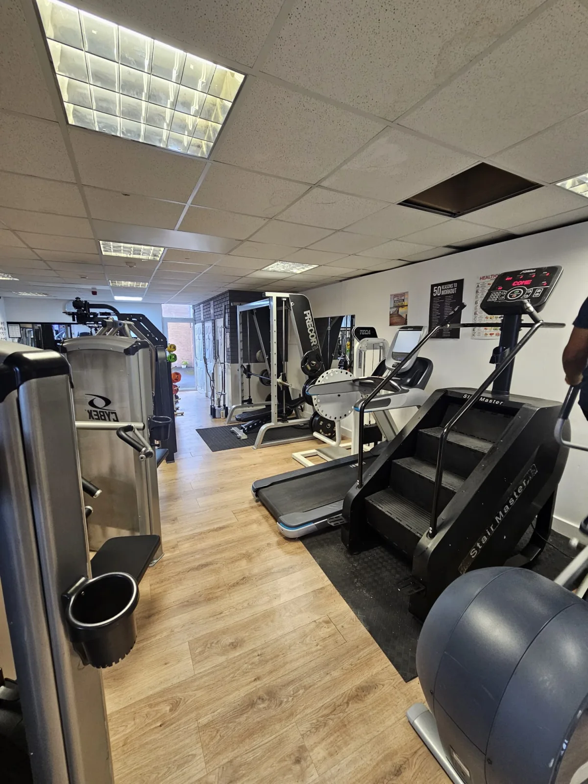Cardio machines at SY1 Fitness