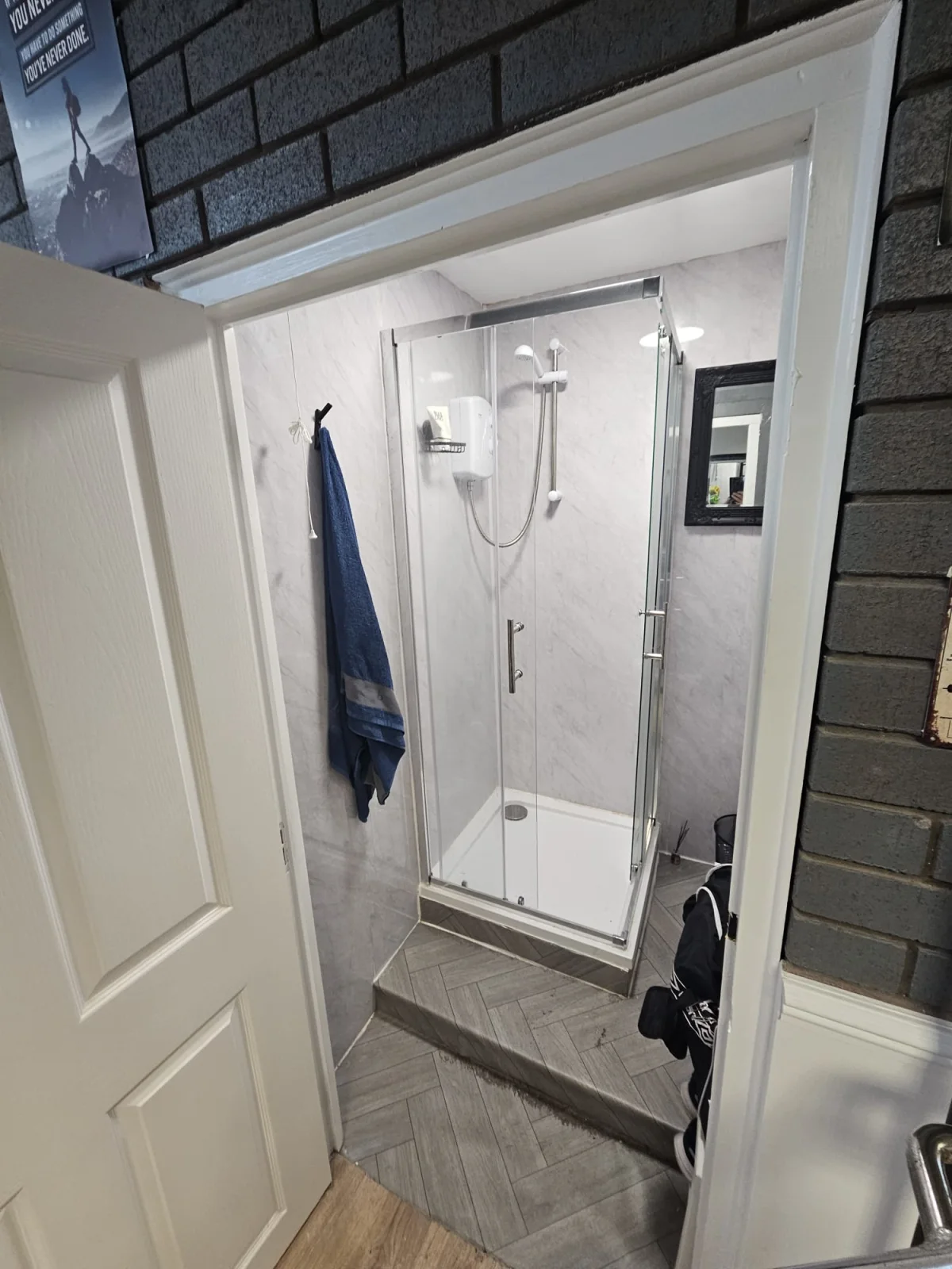 Private member shower at SY1 Fitness