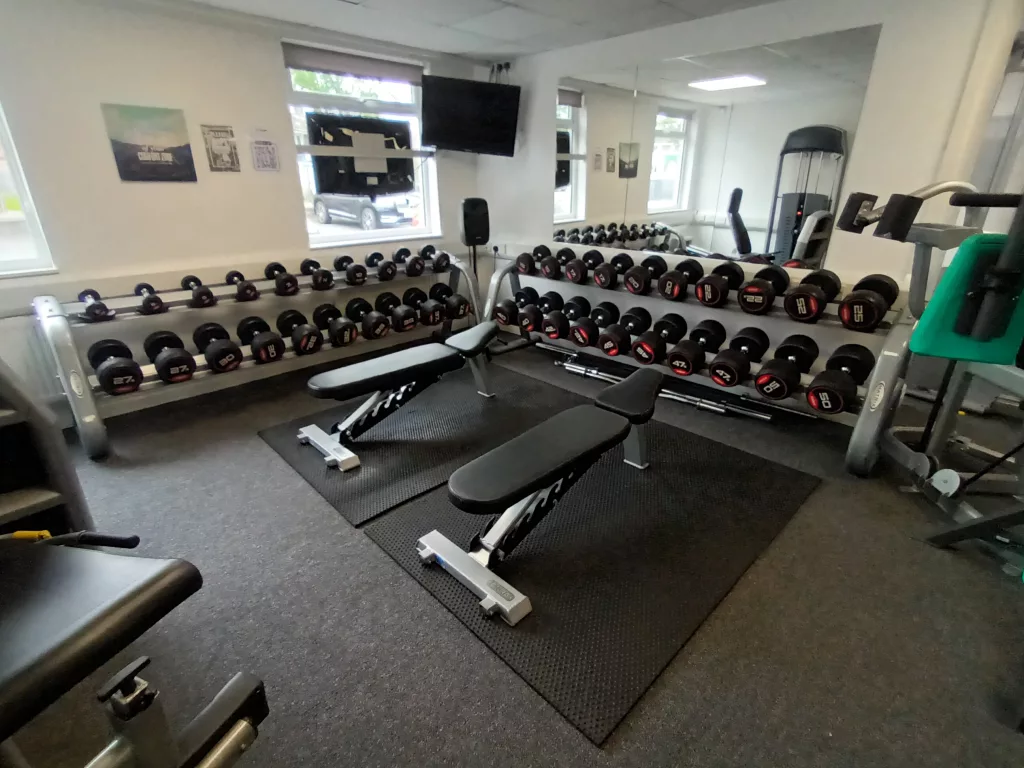 Dumbbell and bench area up to 50kg