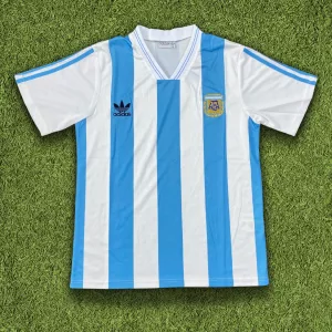 argentina-93-retro-football-top